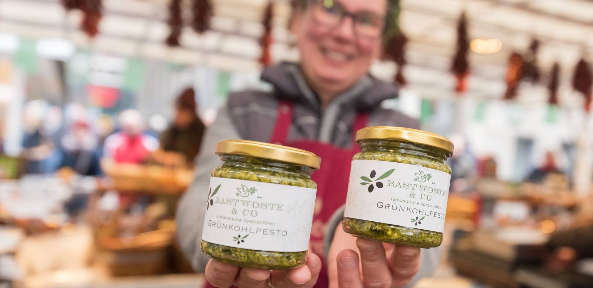 oldenburg_gruenkohlpesto_wochenmarktstand_bastwoeste_cja_1280 oldenburg_gruenkohlpesto_wochenmarktstand_bastwoeste_cja_1280