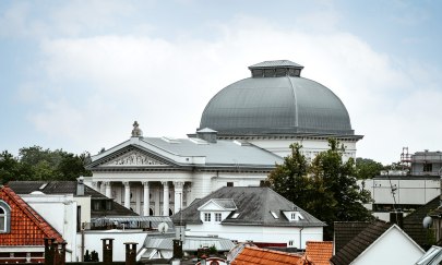Foto von D&auml;chern der Oldenburger Innenstadt mit Staatstheater