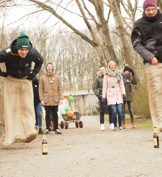 Sackhüpfen ist ein Klassiker unter den Kohlfahrt-Spielen.